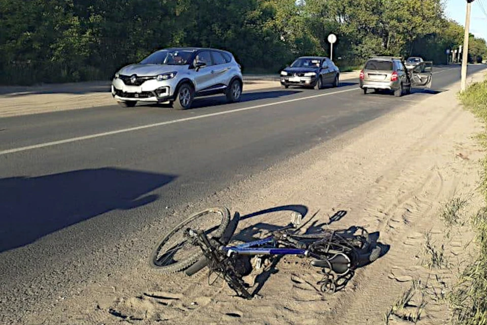 В Твери, на улице Туполева, пьяный автомобилист без прав сбил велосипедиста. Фото: пресс-служба ГИБДД по Тверской области.