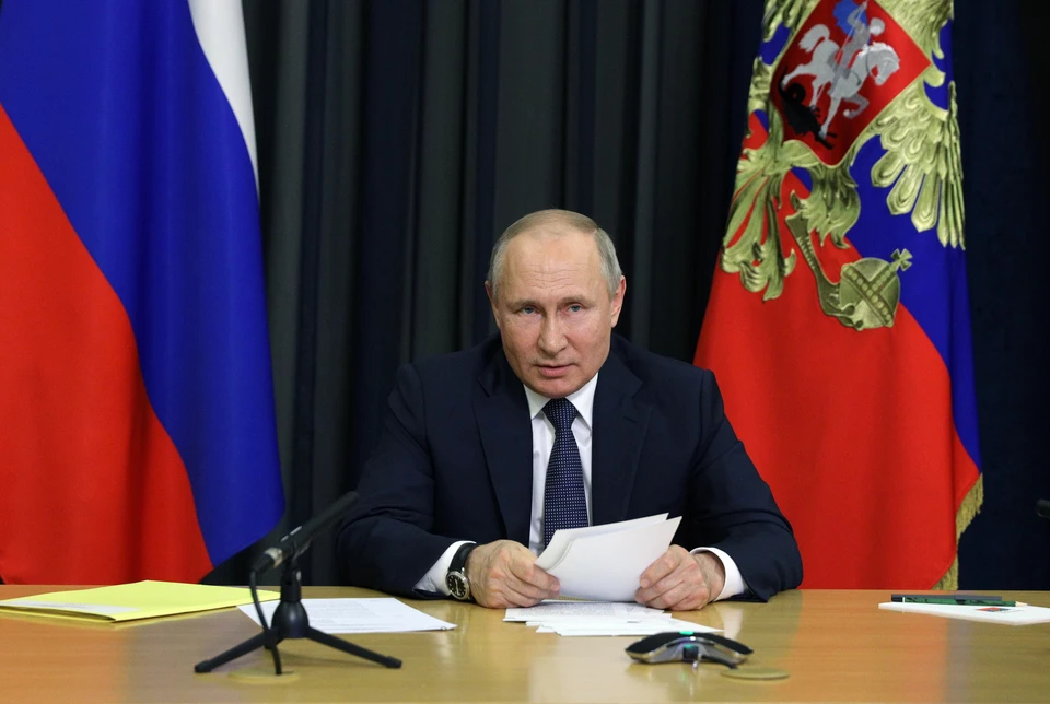 Путин заявил о желании США сдерживать развитие России