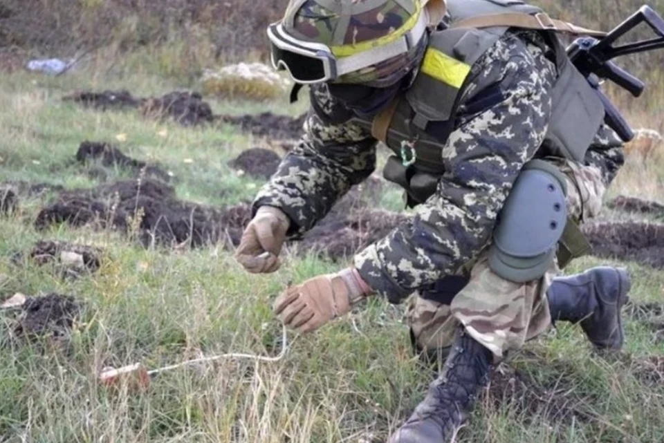 Украинская сторона вместо урегулирования конфликта продолжает минировать Донбасс – только теперь с составлением карт минных полей. Фото: штаб ООС