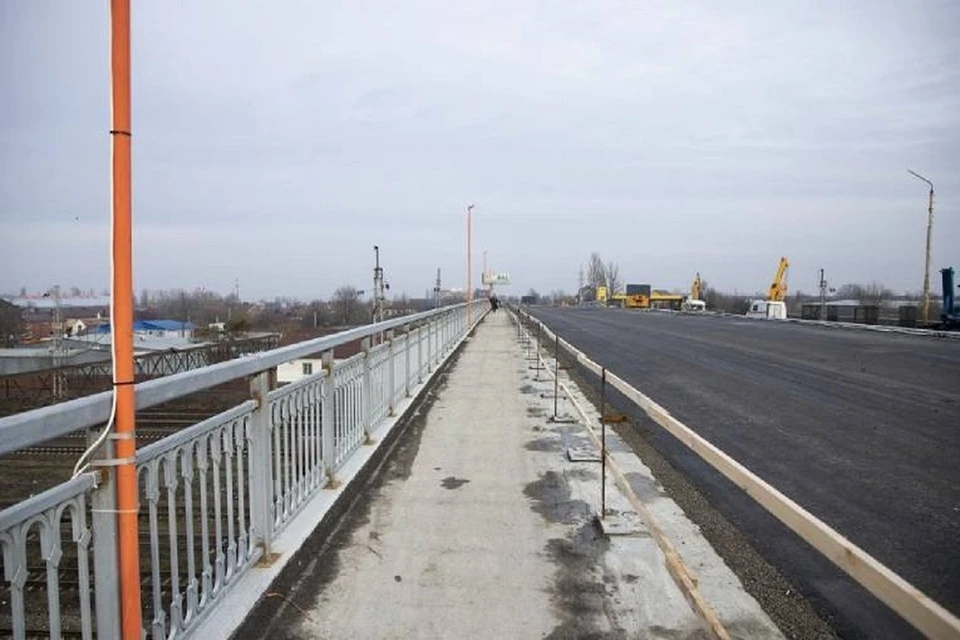 Для строительства моста на Малиновского снесут кафе