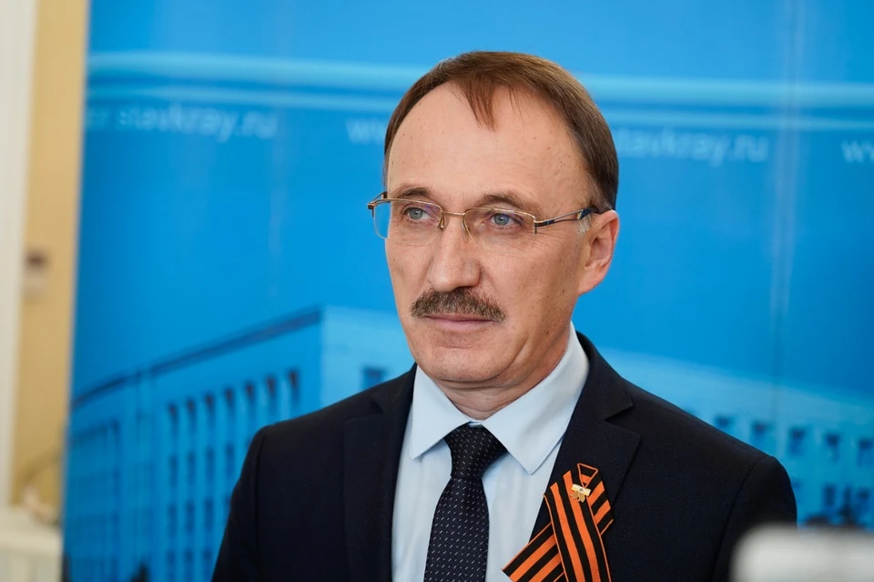 Козюра с 2015 года занимает пост министра образования и молодежной политики Ставропольского края