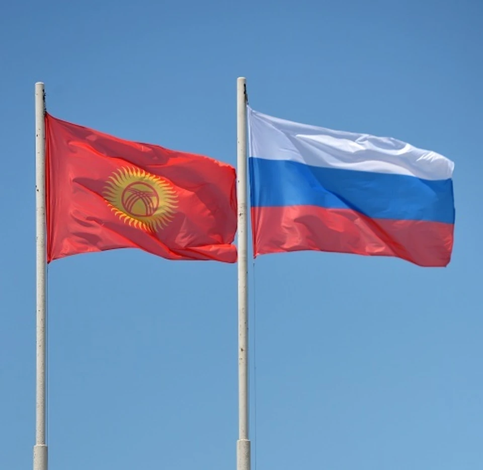 Стороны обменялись мнениями о перспективных направлениях кыргызско-российского двустороннего сотрудничества.