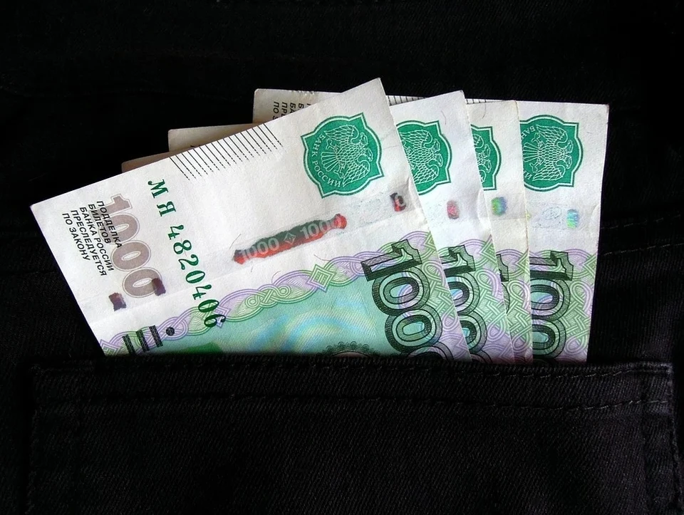 В Астраханской области сотрудник МЧС за взятку закрыл глаза на нарушения в пожарной безопасности