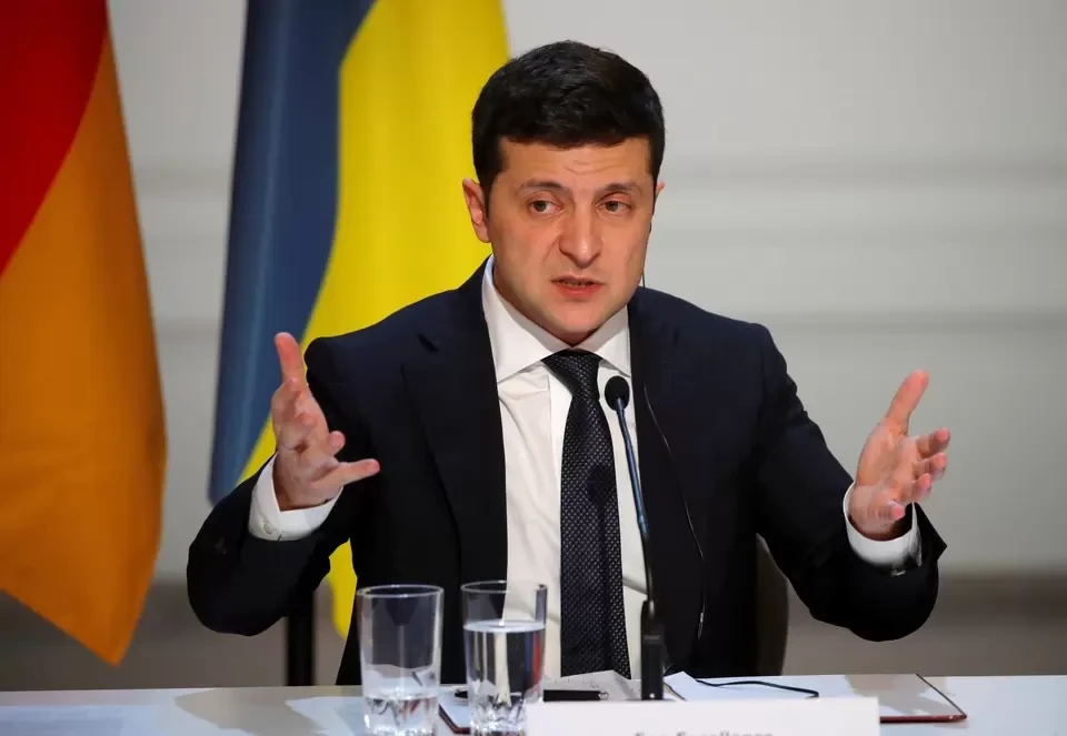 Зеленский допустил референдум по разрыву связей Украины с Донбассом