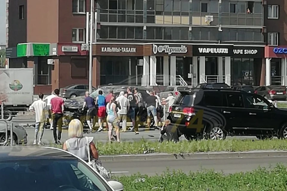Авария произошла в воскресенье, 27 июня, около 14:20. Фото: Регион-74 | Челябинск/vk.com