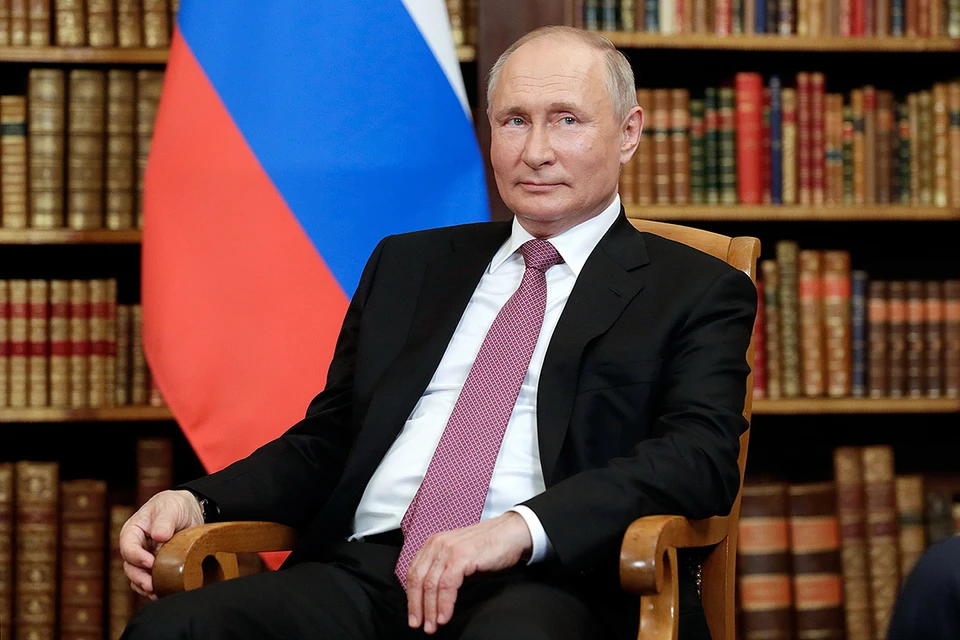Путин рекомендовал губернаторам проводить свои прямые линии