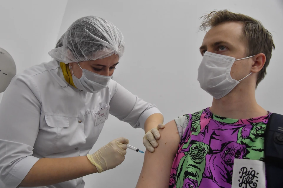 В Самаре продолжается вакцинация