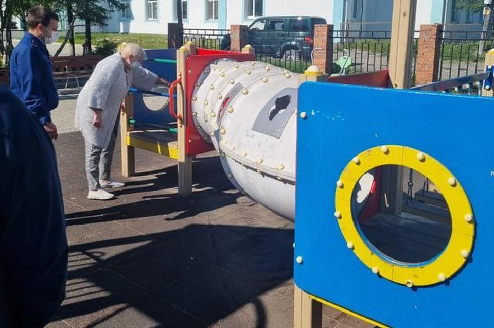 Прокуратура закрыла опасную детскую площадку в Хабаровском крае