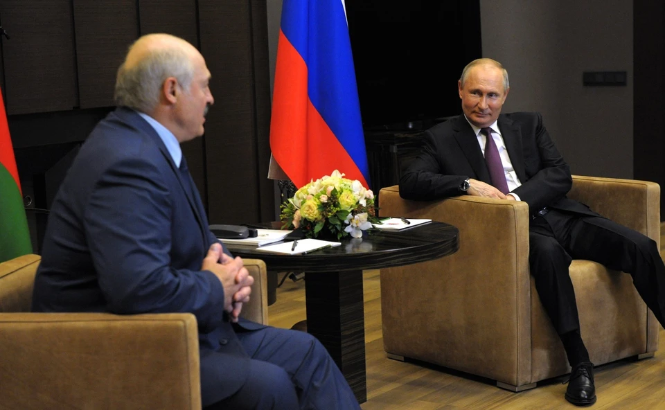 Путин и Лукашенко обсудили открытие большего количества рейсов "Белавиа" в Россию