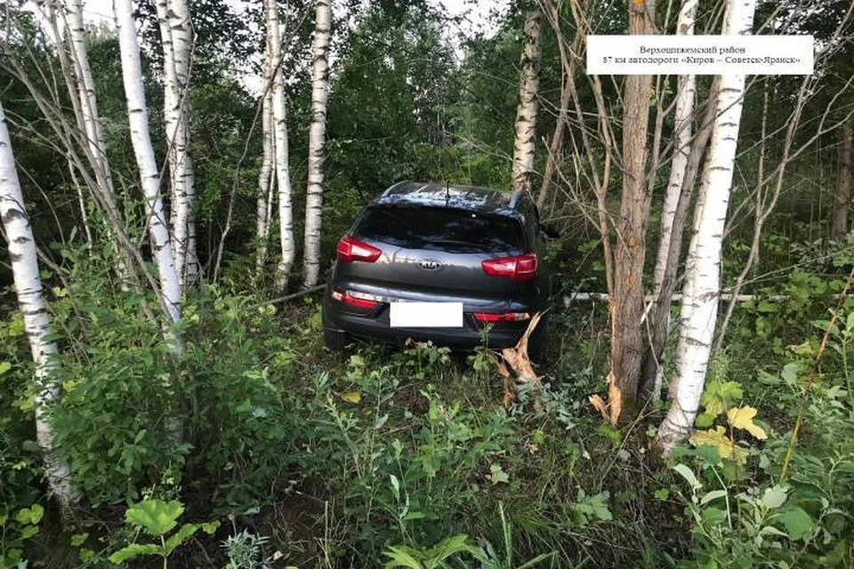 В результате аварии водитель, а также 36-летняя женщина, 12-летний мальчик и 8-летняя девочка пассажиры получили травмы. Фото: vk.com/gibdd43