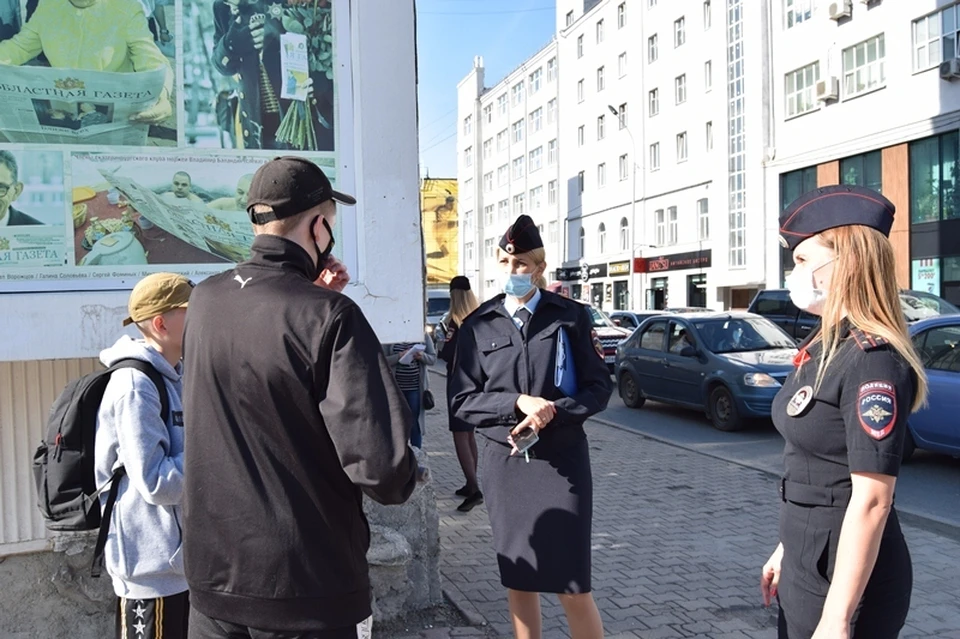 Нарушителей в центре Екатеринбурга немало. Фото: пресс-группа УМВД по Екатеринбургу