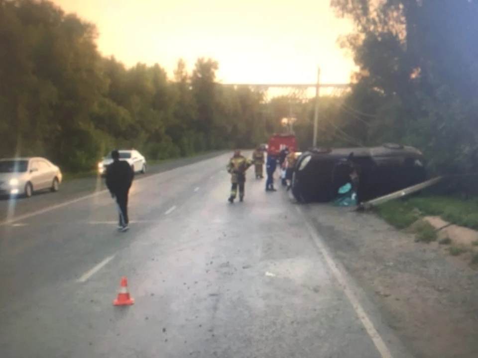 Ночью на пустой дороге водитель не справился с управлением. Фото: пресс-служба Госавтоинспекции по Омской области