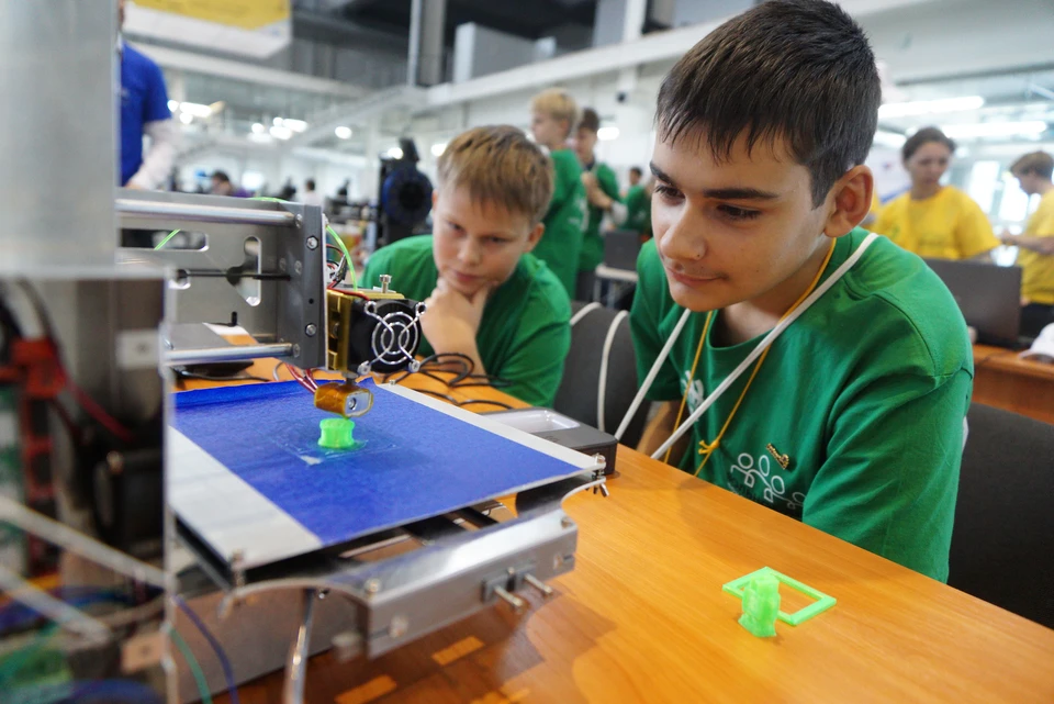 Мастер-классы по 3D-печати пользуются популярностью у школьников на "Инженерных каникулах".