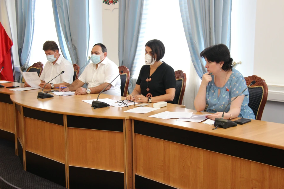 В Ростове прошло заседание постоянной комиссии городской Думы по здравоохранению и вопросам соцзащиты населения. Фото: пресс-служба Ростовской-на-Дону городской Думы