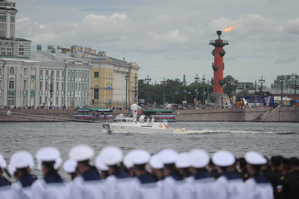 Погода на День ВМФ в Петербурге будет теплой и без дождей