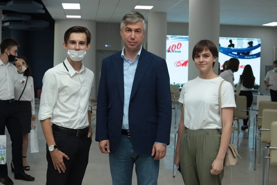Всего в городе в этом году - 70 стобалльных работ по 9 предметам. Фото: сайт администрации Ростова