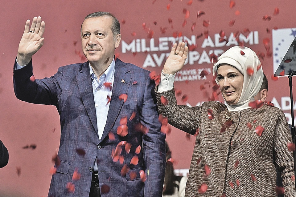 Эрдоган женат на Эмине Гюльбаран с 1978 года. Фото: face to face/Global Look Press
