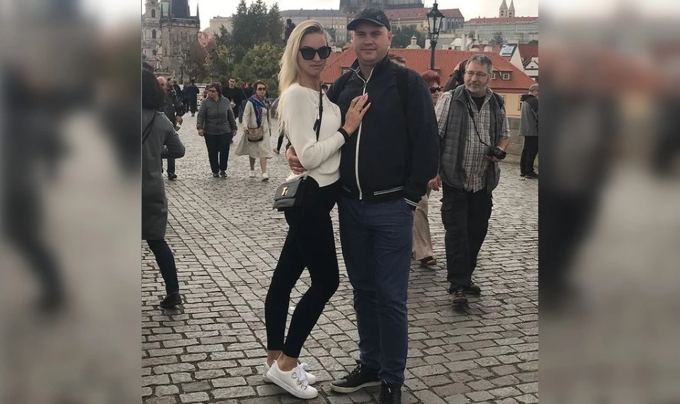 Это фото сделано в 2017-м году в Праге. В этом городе пара поженилась. Фото: страница Александры в Instagram