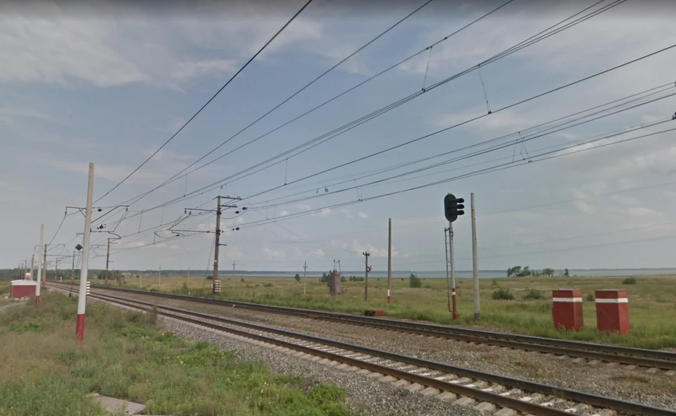 Железная дорога недалеко от станции Ванюши. Фото: google.ru/maps