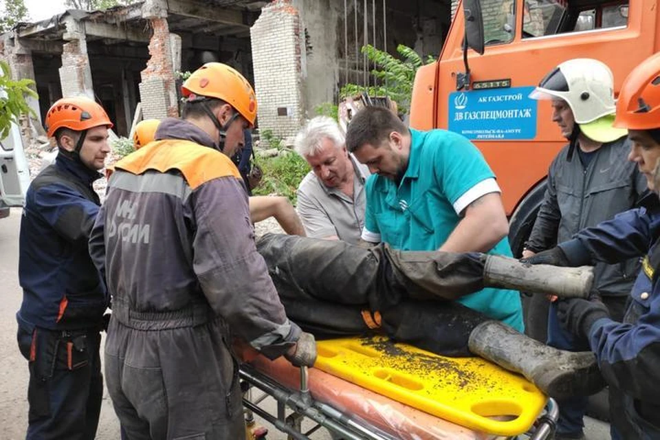 Дежурившие медики стабилизировали состояние рабочего и отвезли в больницу