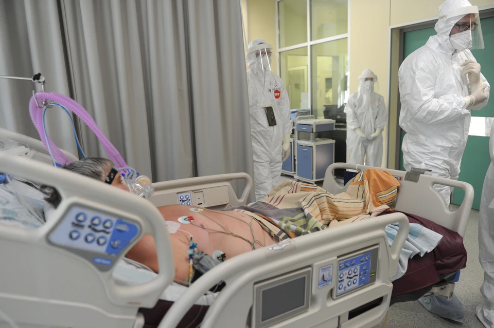 Сейчас 70% коек ковидных больниц обеспечены кислородной поддержкой.