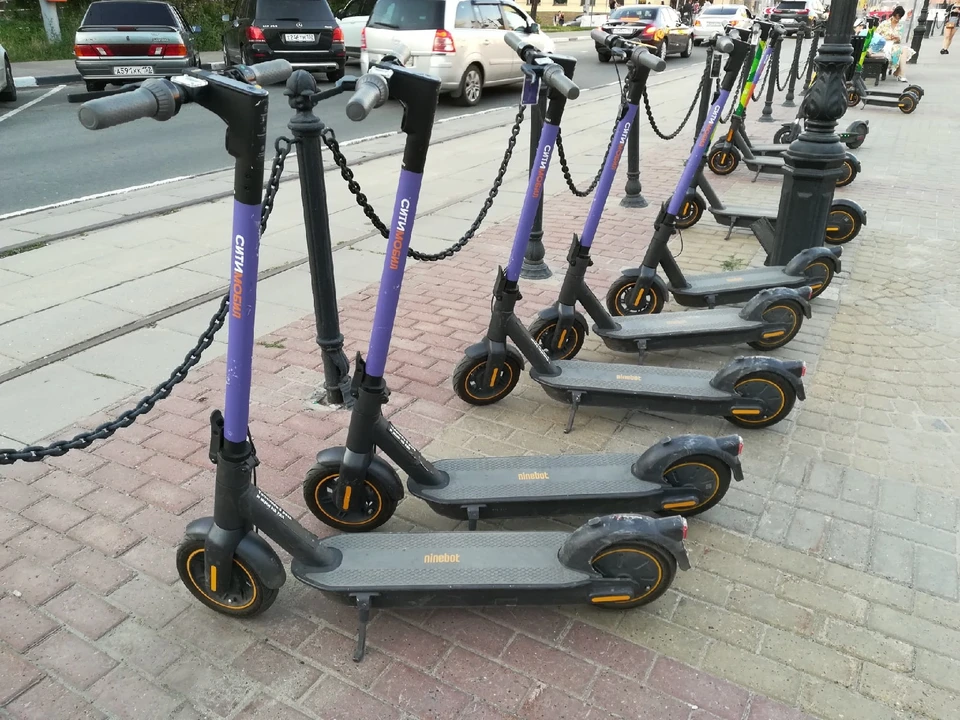 В Нижнем Новгороде школьница попала в больницу, упав с электросамоката.