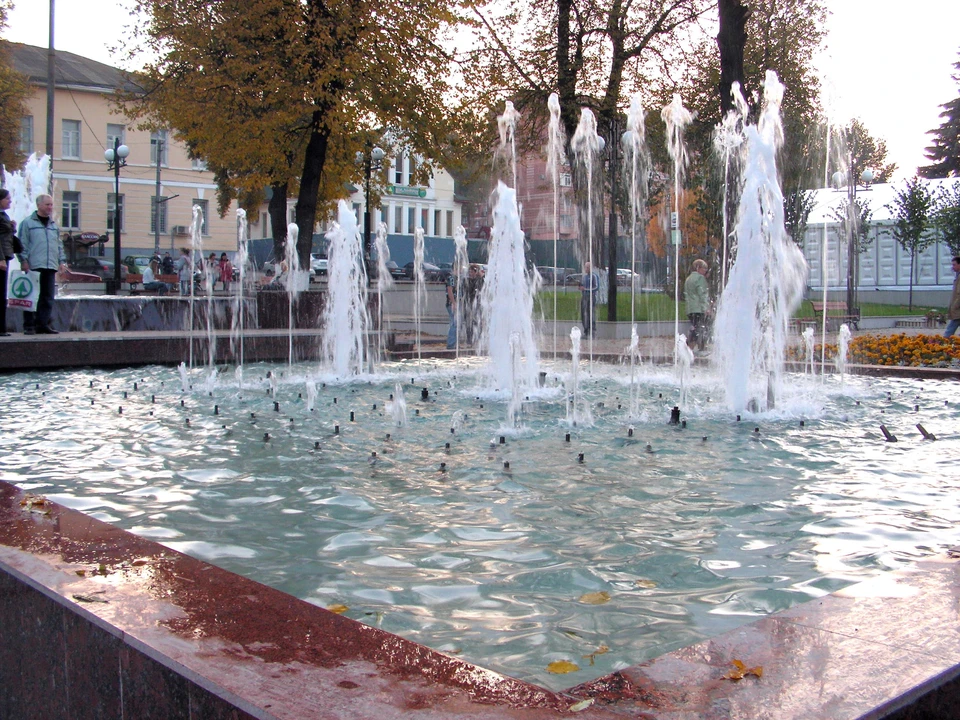 Фонтанный комплекс возле тульского драмтеатра временно отключили