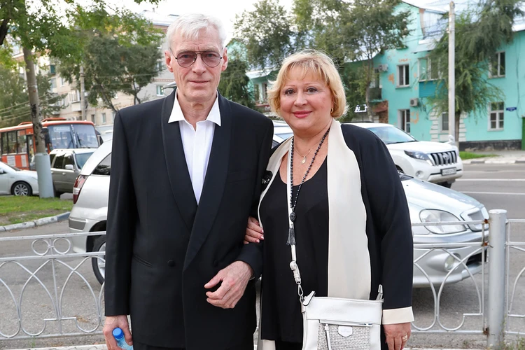 Жена актёра Бориса Щербакова: «Мы сделали прививку, никакой «короны» нет»