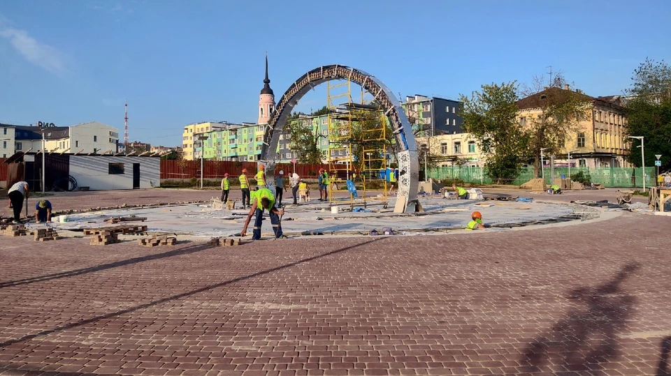 Фонтан подарил городу крупный банк.