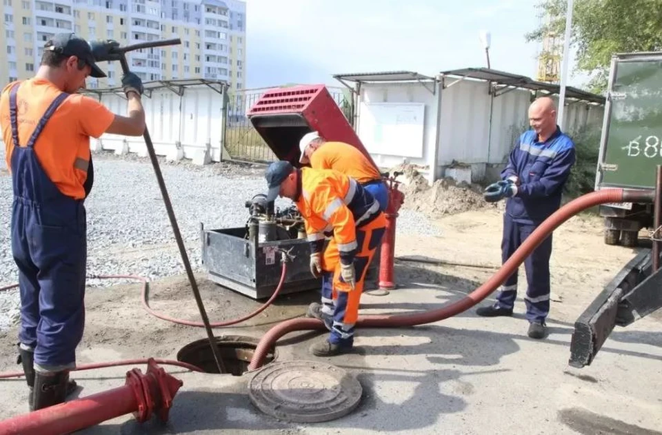 В Тюмени сняли с должности директора водоканала после жалоб на вонючую воду.