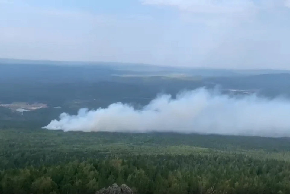 На Урале загорелась гора Качканар. Фото: ИА "Уральский меридиан"