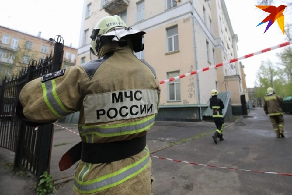 В тушении пожара участвовали 10 огнеборцев.