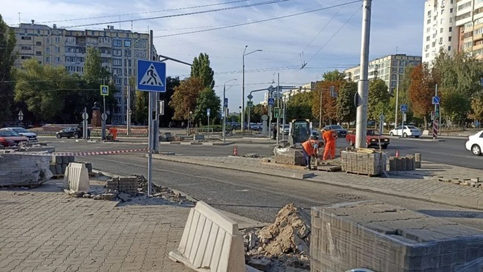 Реконструкция позволит улучшить пропускную способность перекрестков и повысить безопасность участников дорожного движения.