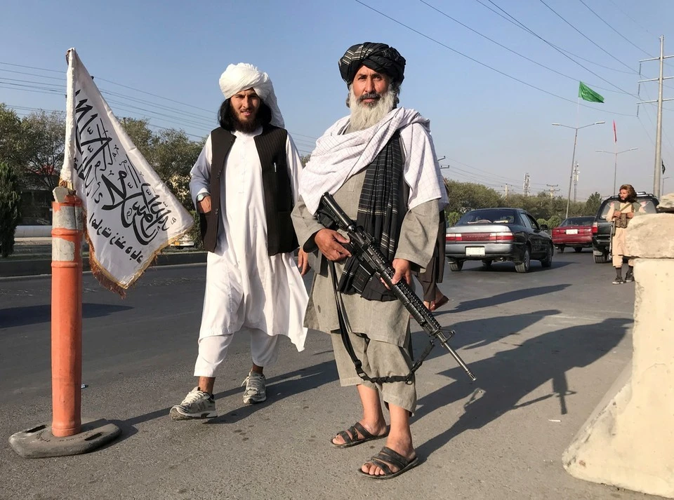 Талибы* запретят афганцам публично слушать музыку