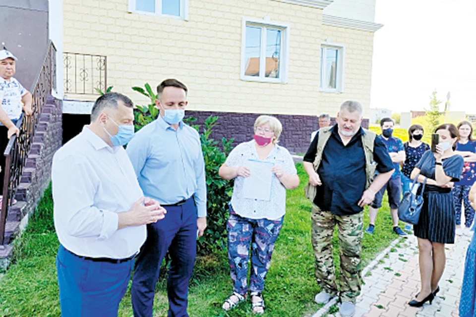Встреча с жителями дома на улице Удачная