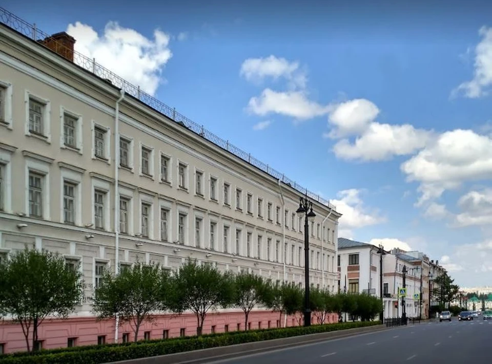 Здание все же хотят отреставрировать, но пока на это нет денег. Фото: Карты Google