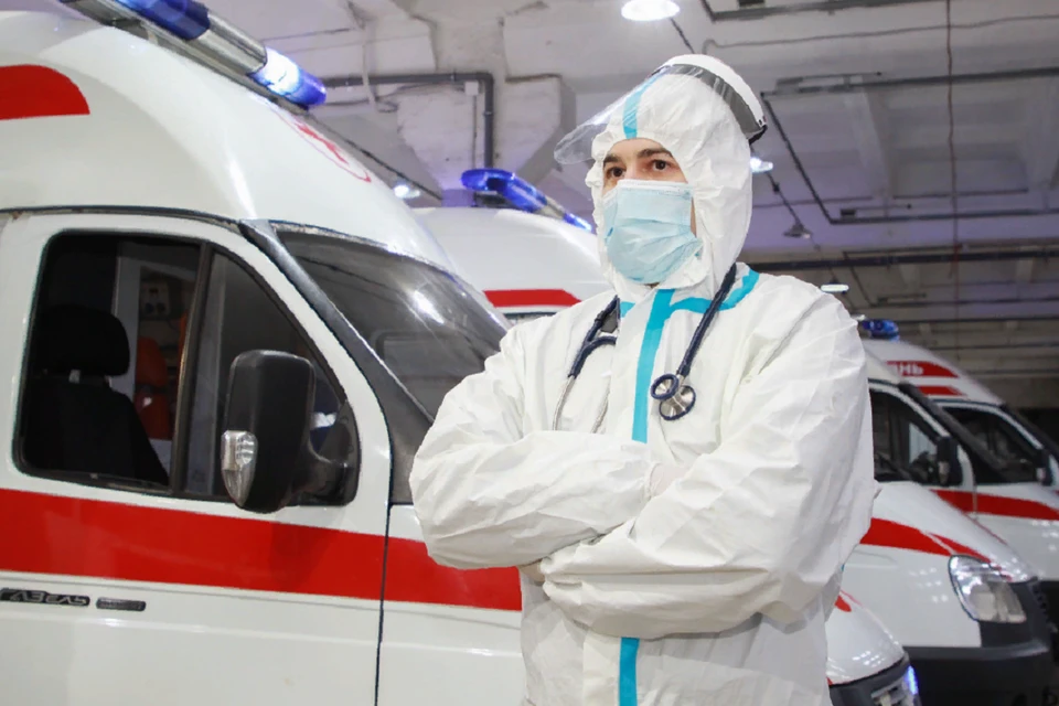 Число заболевших ежедневно понемногу снижается.