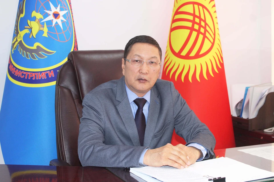 Глава МЧС Кыргызстана Бообек Ажикеев высказал слова соболезнования по поводу гибели своего коллеги.