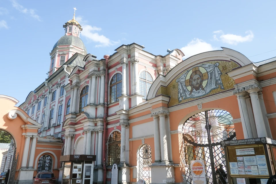 В Александро-Невской Лавре представят большую мозаичную икону святых князей Феодора Новгородского и Александра Невского