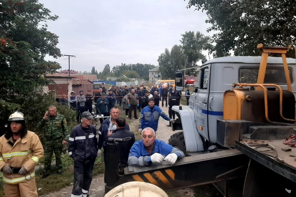 Под завалами дома нашли еще одного человека