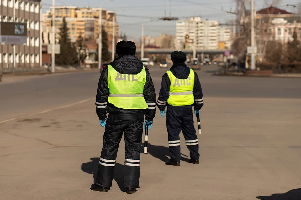 В причинах аварии разбираются инспекторы ГИБДД.