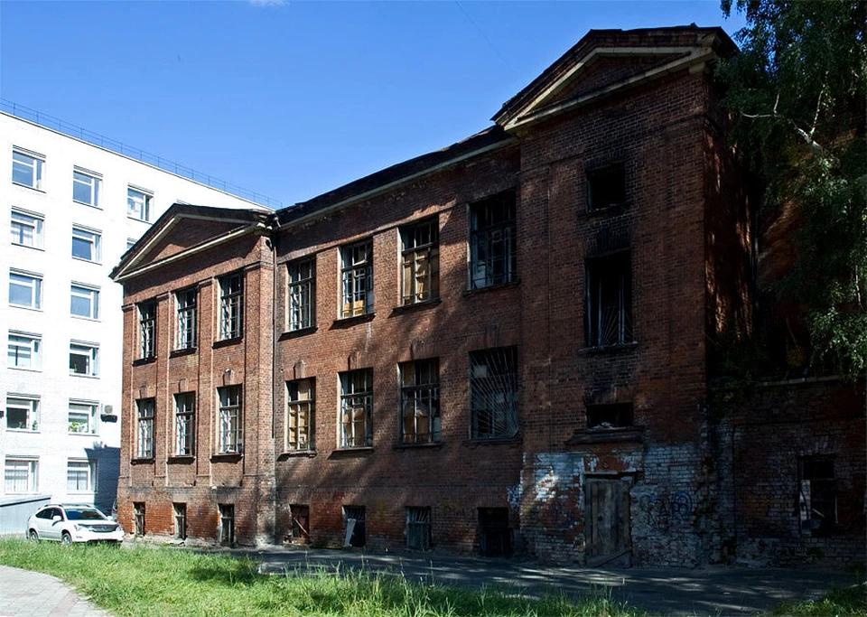 В настоящее время историческое томское здание по улице Алтайской находится в неудовлетворительном состоянии. Фото: с сайта towiki.ru