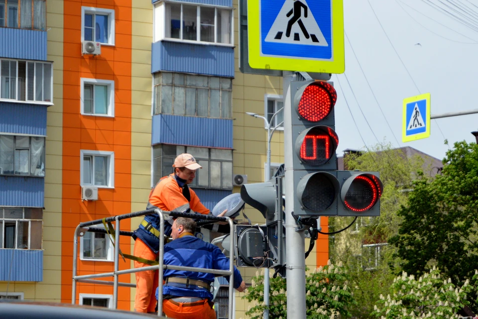 Светофор у вокзала починят к вечеру