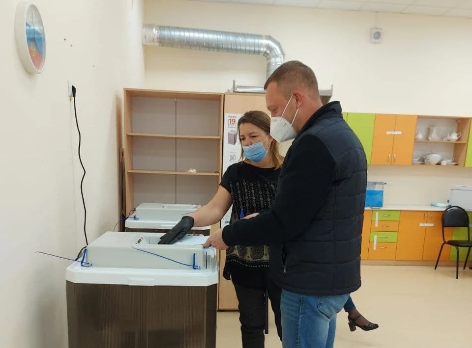 Роман Бусаргин проголосовал в Энгельсе