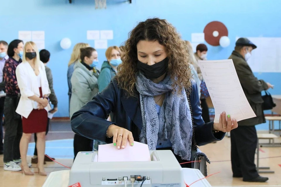 Одновременно с выборами в Госдуму России проходили прямые выборы глав субъектов и региональных парламентов