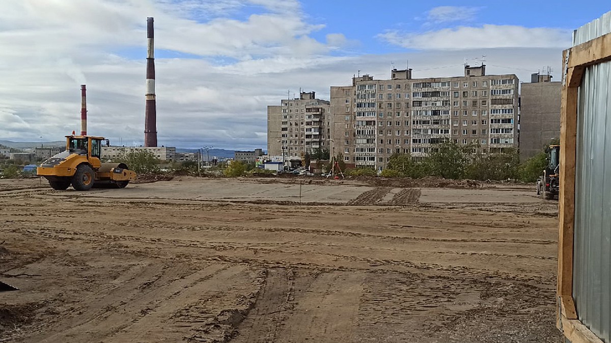 В Мурманске рядом с будущими домами под расселение из Больничного городка  строят гипермаркет - KP.RU