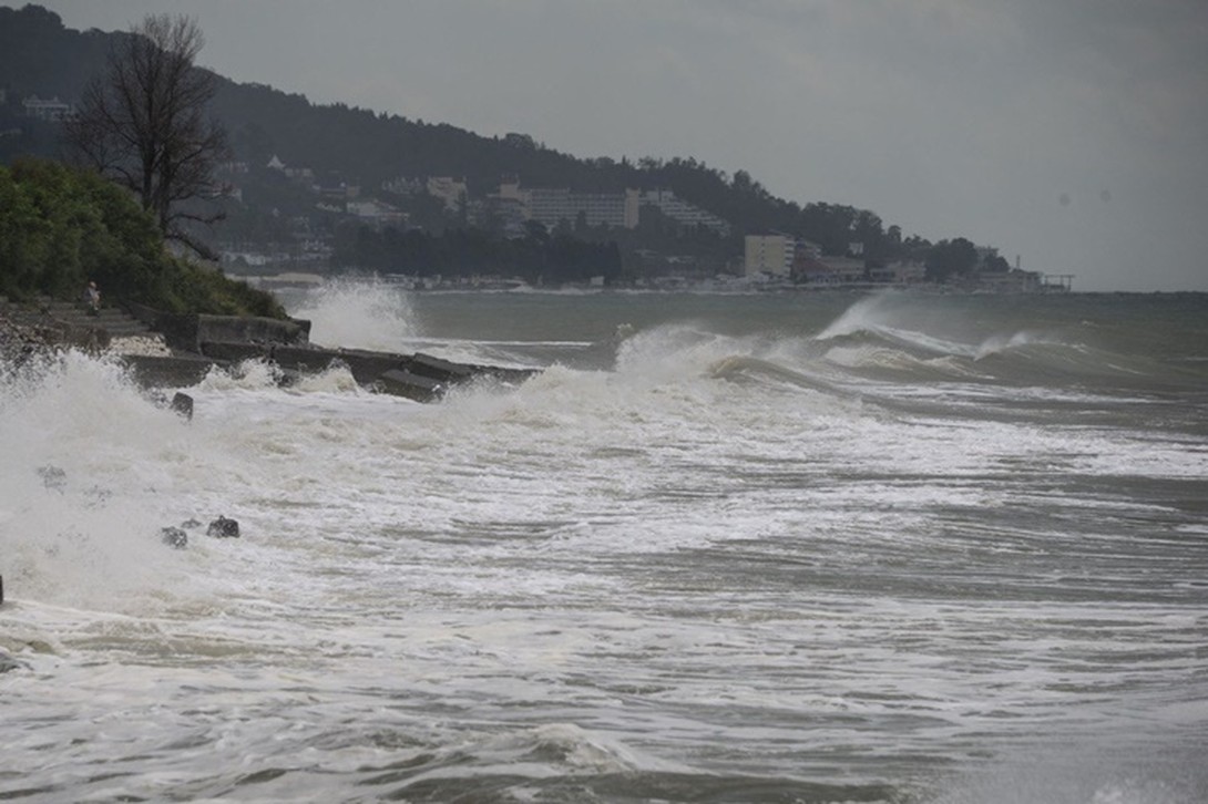 Температура воды в море тоже понижается