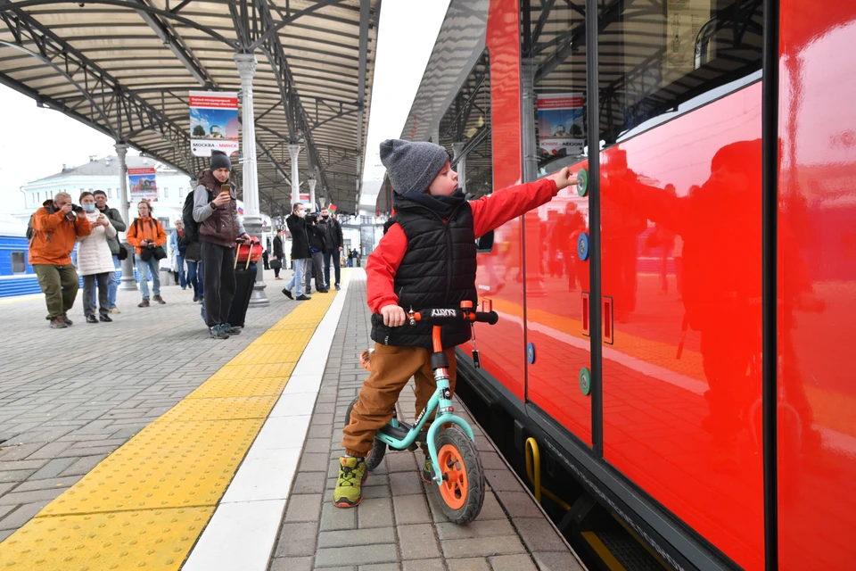 Основную ставку регион делает на железнодорожный транспорт: скоростные поезда и легкорельсовые трамваи.
