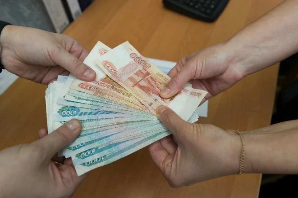 Самарчанка поверила незнакомцу и осталась без денег