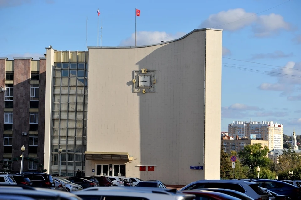 В Орле 61 школьнику назначили муниципальные стипендии в две тысячи рублей